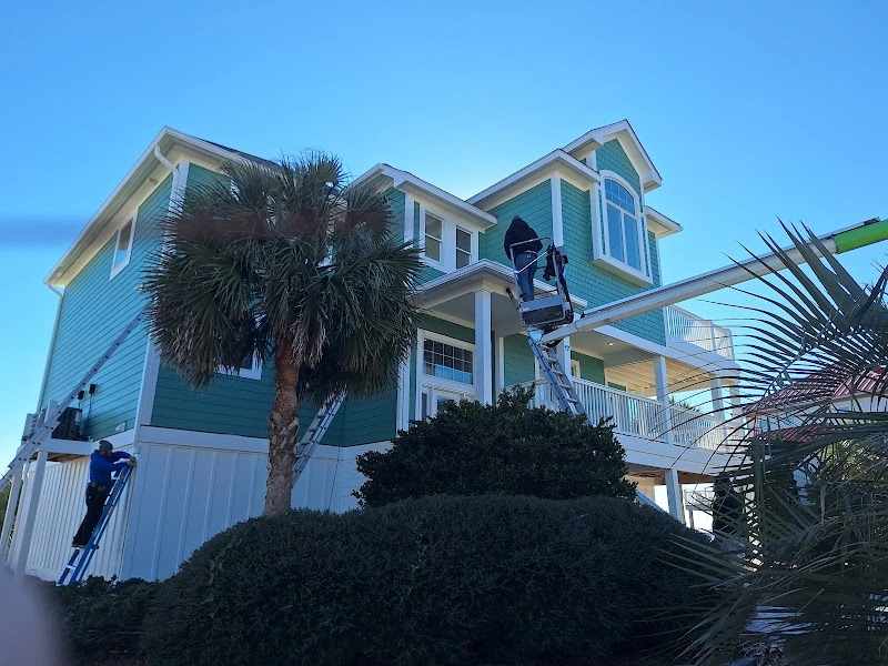 Apex Seamless Gutters & More, LLC roofing contractor in Sneads Ferry, NC