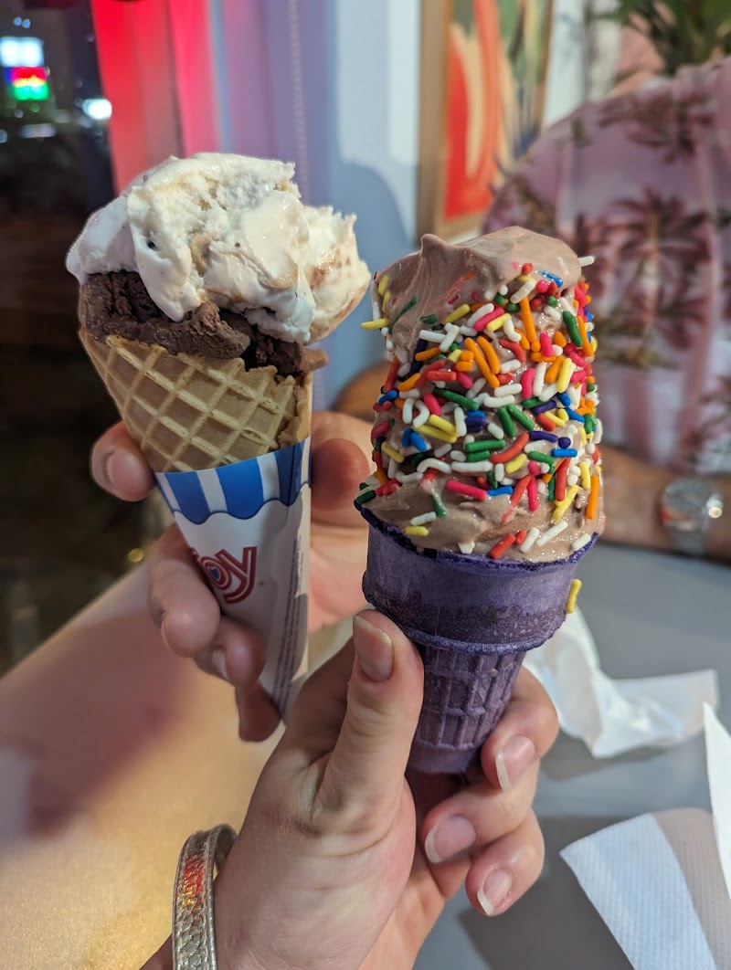 Beach Bunny Ice Cream — photo 4 of local business in Surf City, NC