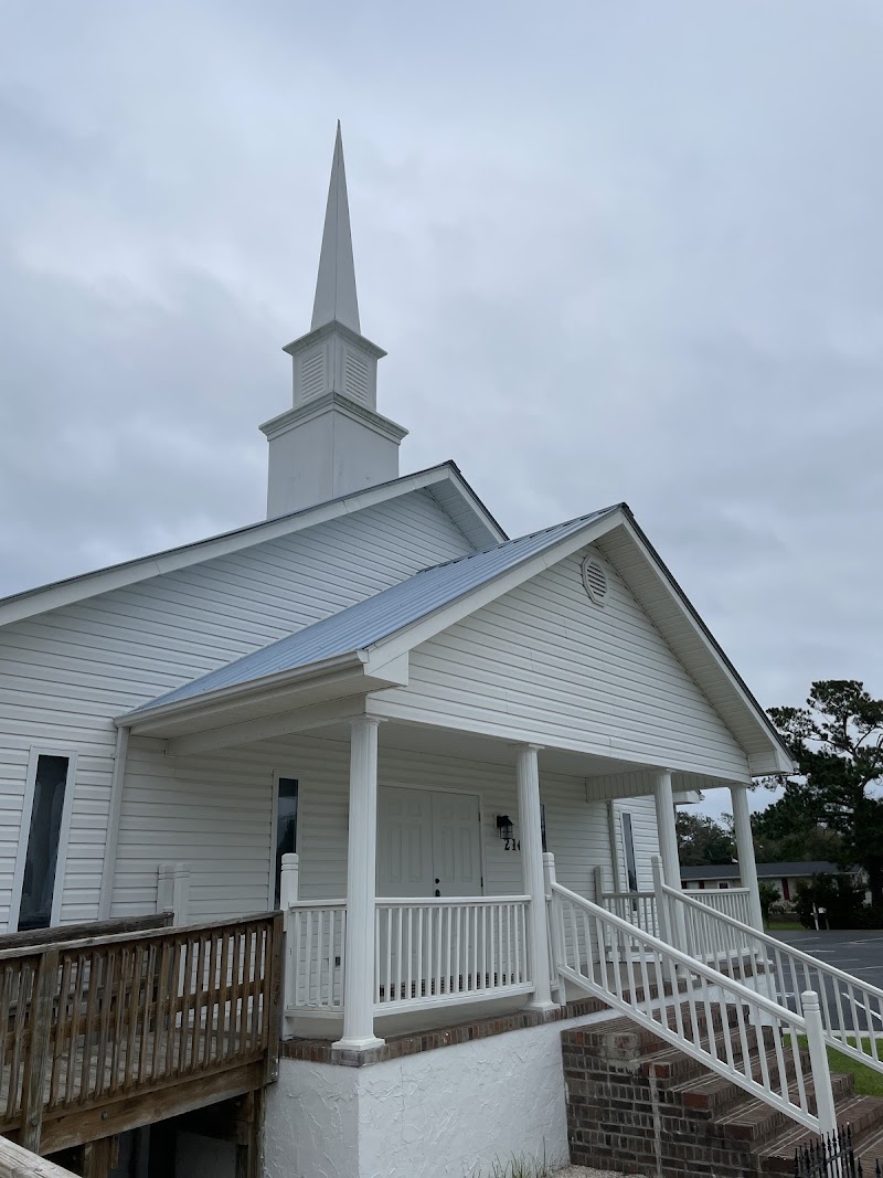 Chapel Bay Church — photo 2 of church in Surf City, NC