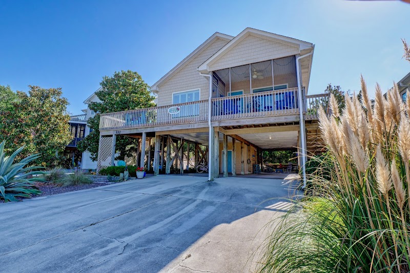 Coastal Dreams Real Estate Team — photo 2 of real estate office in Surf City, NC