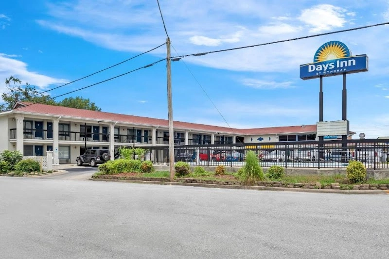 Days Inn Jacksonville NC hotel in Jacksonville, NC — Topsail Island