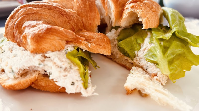 Diver Surfside Cafe — photo 2 of restaurant in Surf City, NC