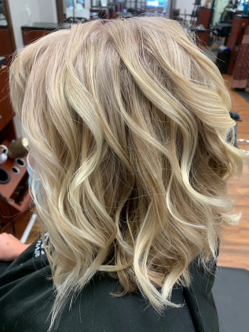 Edges Hair Studio/Salon Services hair salon in Hampstead, NC