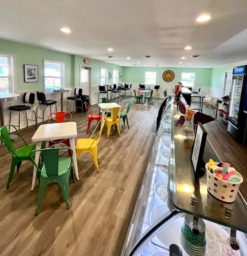 Four Cousins Ice Cream local business in Topsail Beach, NC