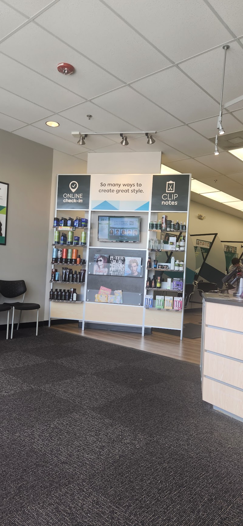 Great Clips — photo 2 of hair salon in Hampstead, NC