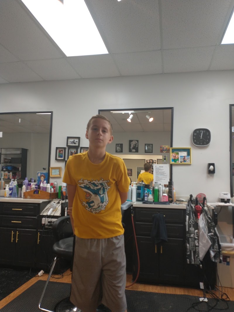 Hampstead Crossing — photo 2 of shop in Hampstead, NC