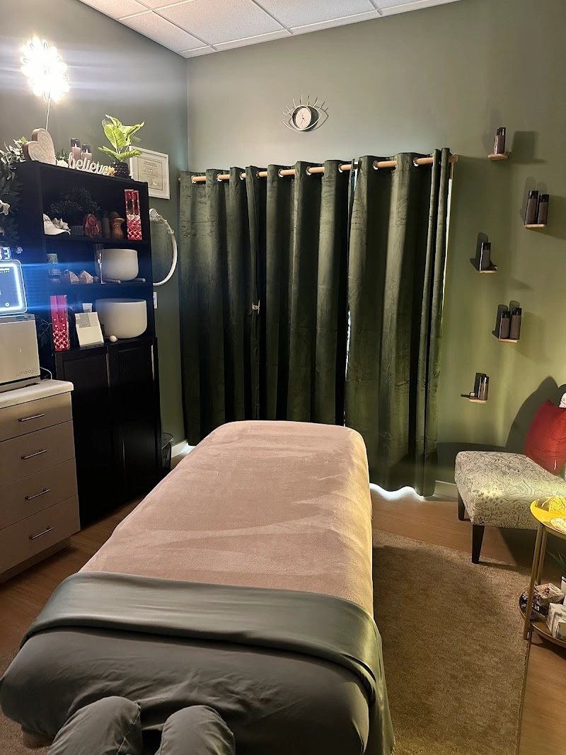 Healistic Hands, LLC wellness center in Hampstead, NC