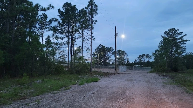 Huckleberry Storage storage facility in Sneads Ferry, NC