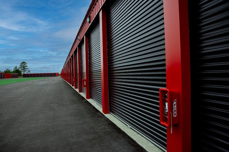 Hurricane Hole Storage storage facility in Holly Ridge, NC