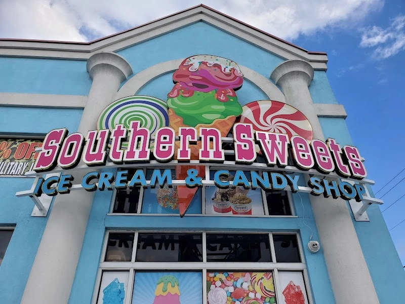 Ice cream & candy shop, local business in Sneads Ferry, NC