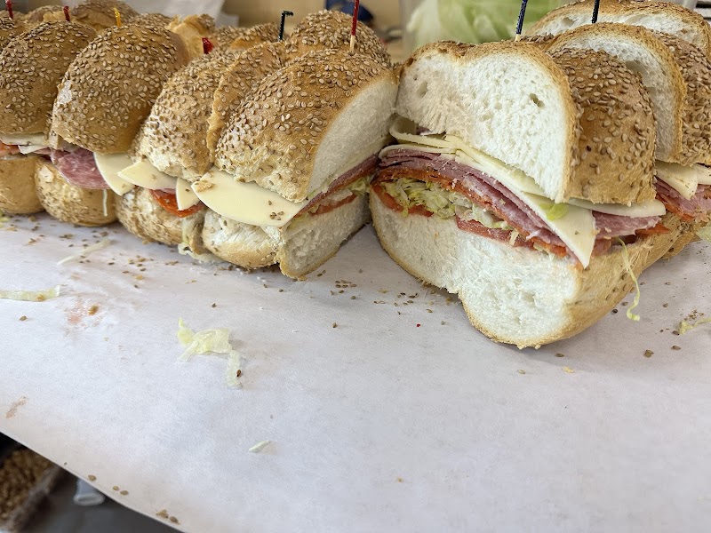 Italian Market of Hampstead — photo 2 of grocery store in Hampstead, NC