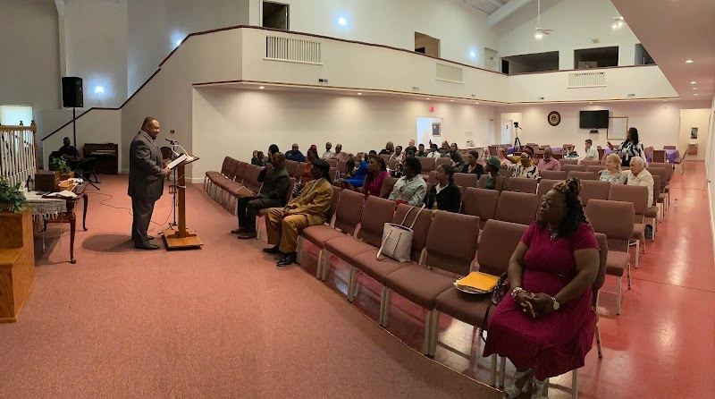 Livingstones Tabernacle/House of Bread church in Hampstead, NC