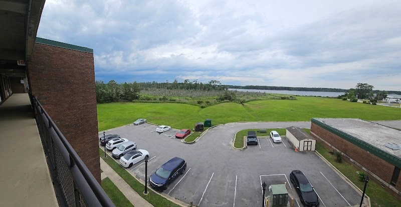 Marine Lodge New River hotel in Jacksonville, NC — Topsail Island