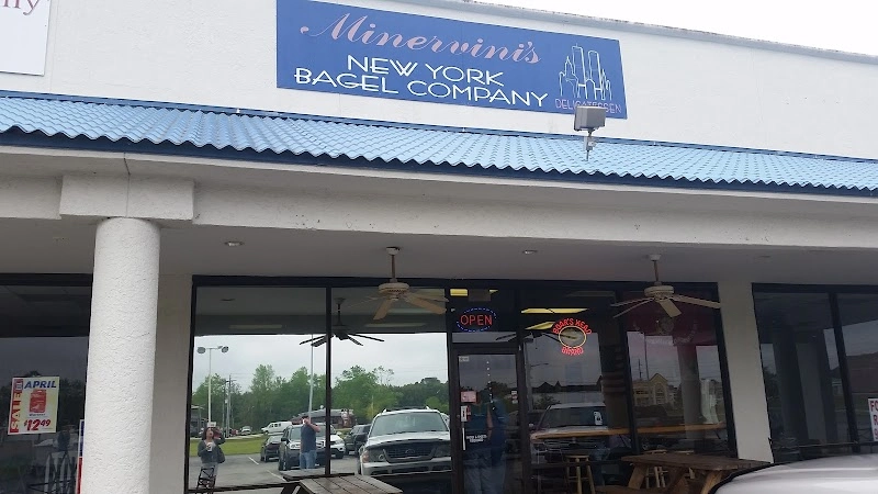 Minervini's New York Bagel Co coffee shop in Sneads Ferry, NC