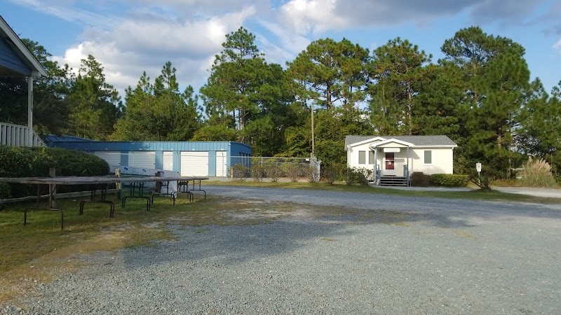 Mini Storage On the Green — photo 2 of storage facility in Hampstead, NC