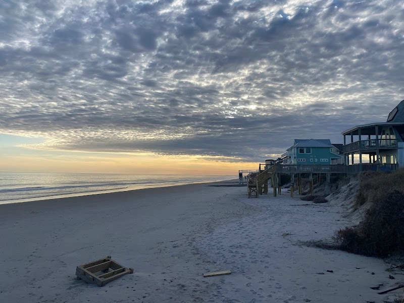Paragon Vacations vacation rentals in Sneads Ferry, NC — Topsail Island