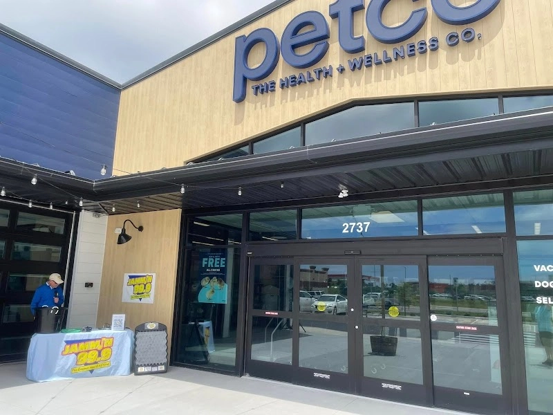 Petco pet services in Hampstead, NC
