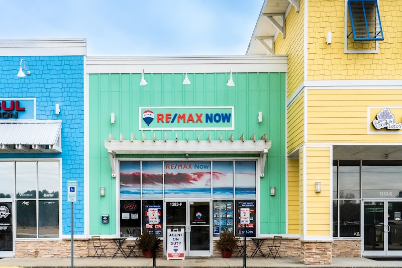 RE/MAX Executive — photo 2 of real estate office in Sneads Ferry, NC