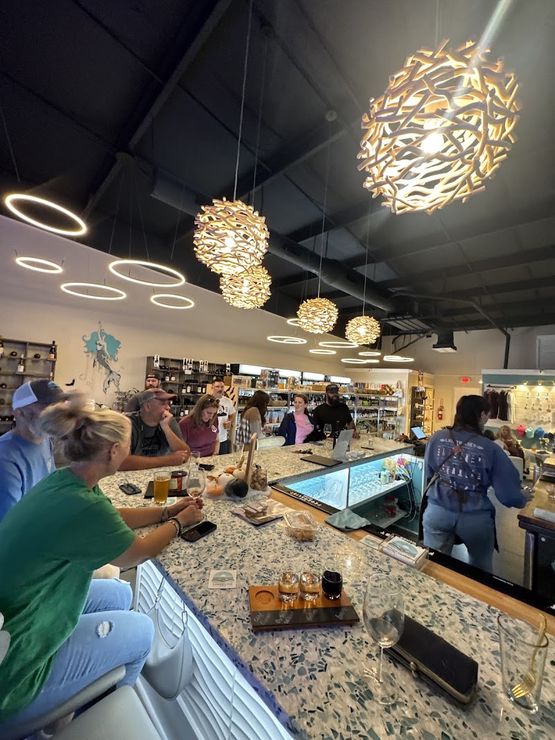 Shoreline Market — photo 2 of shop in North Topsail Beach, NC