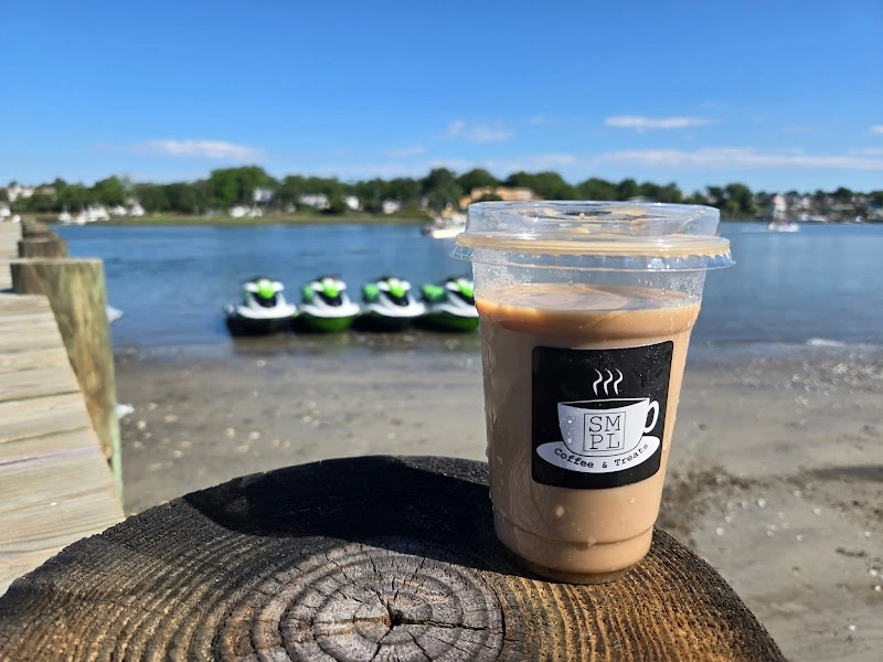 SMPL coffee and treats coffee shop in Hampstead, NC