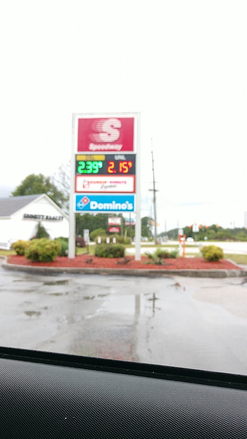 Speedway — photo 2 of grocery store in Sneads Ferry, NC