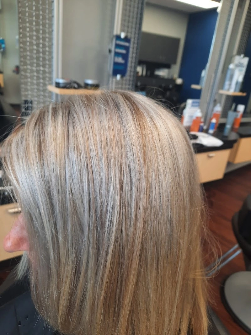 SUPERCUTS hair salon in Hampstead, NC