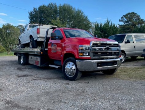 Surf City Tire and Auto — photo 2 of auto repair shop in Holly Ridge, NC