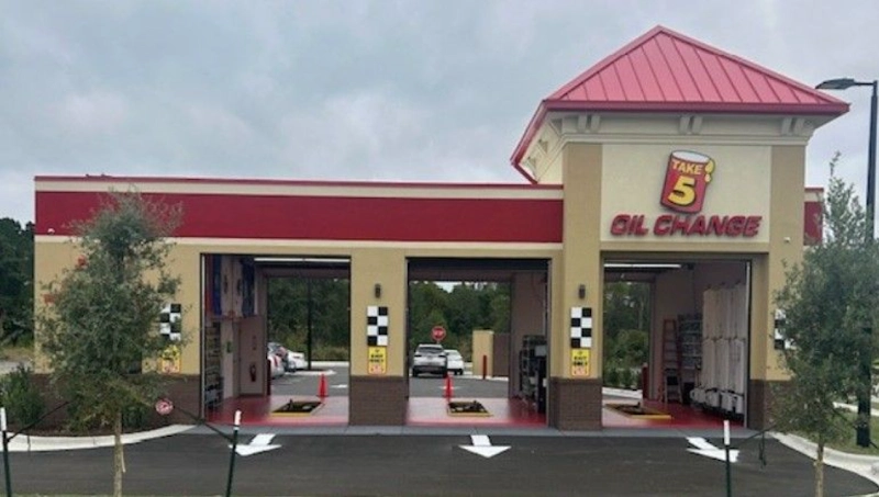 Take 5 Oil Change auto repair shop in Hampstead, NC