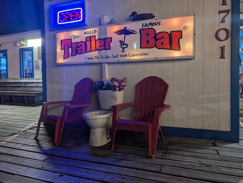 Trailer Bar — photo 2 of restaurant in Surf City, NC