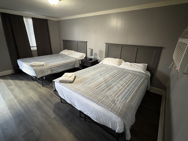 Travelers Inn Hotel Jacksonville-Camp Lejeune — photo 2 of hotel in Sneads Ferry, NC