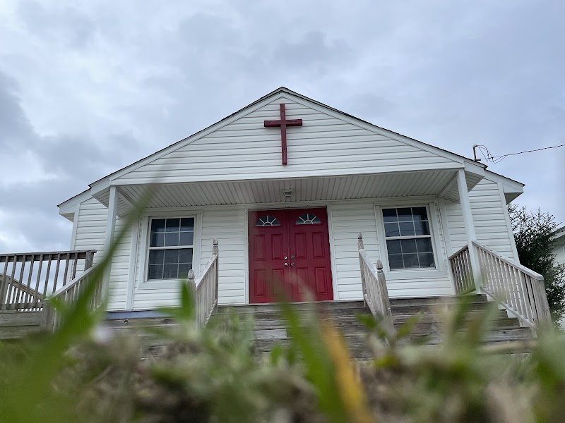Wade H Chestnut Memorial Chapel — photo 2 of church in North Topsail Beach, NC